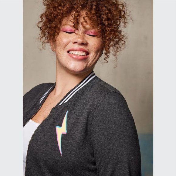 Torrid RELAXED BOMBER JACKET - EVERYDAY FLEECE LOVESICK SKULL BOLT CHARC… - Picture 5 of 6